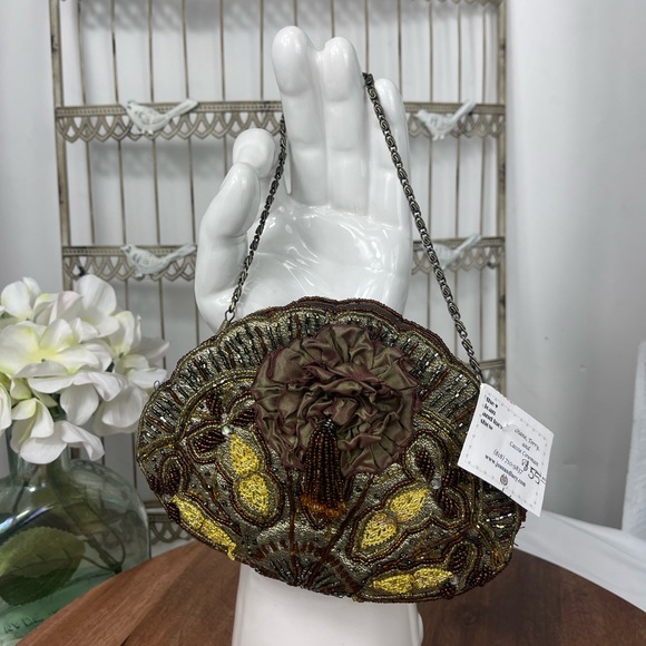 New.Joan & lucy clutch bag. - Picture 2 of 7